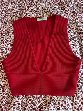 Aritzia crop top ❤️